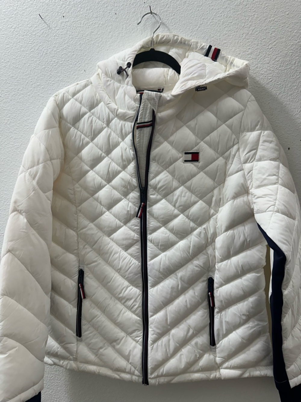 Tommy Hilfiger White Quilted Jacket with Signature Flag Patch